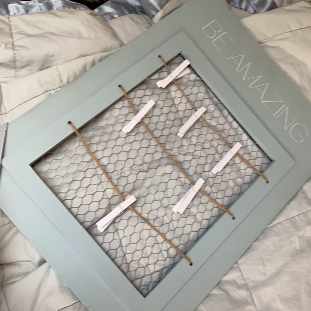 Picture frame for wall - Picture 2 of 2